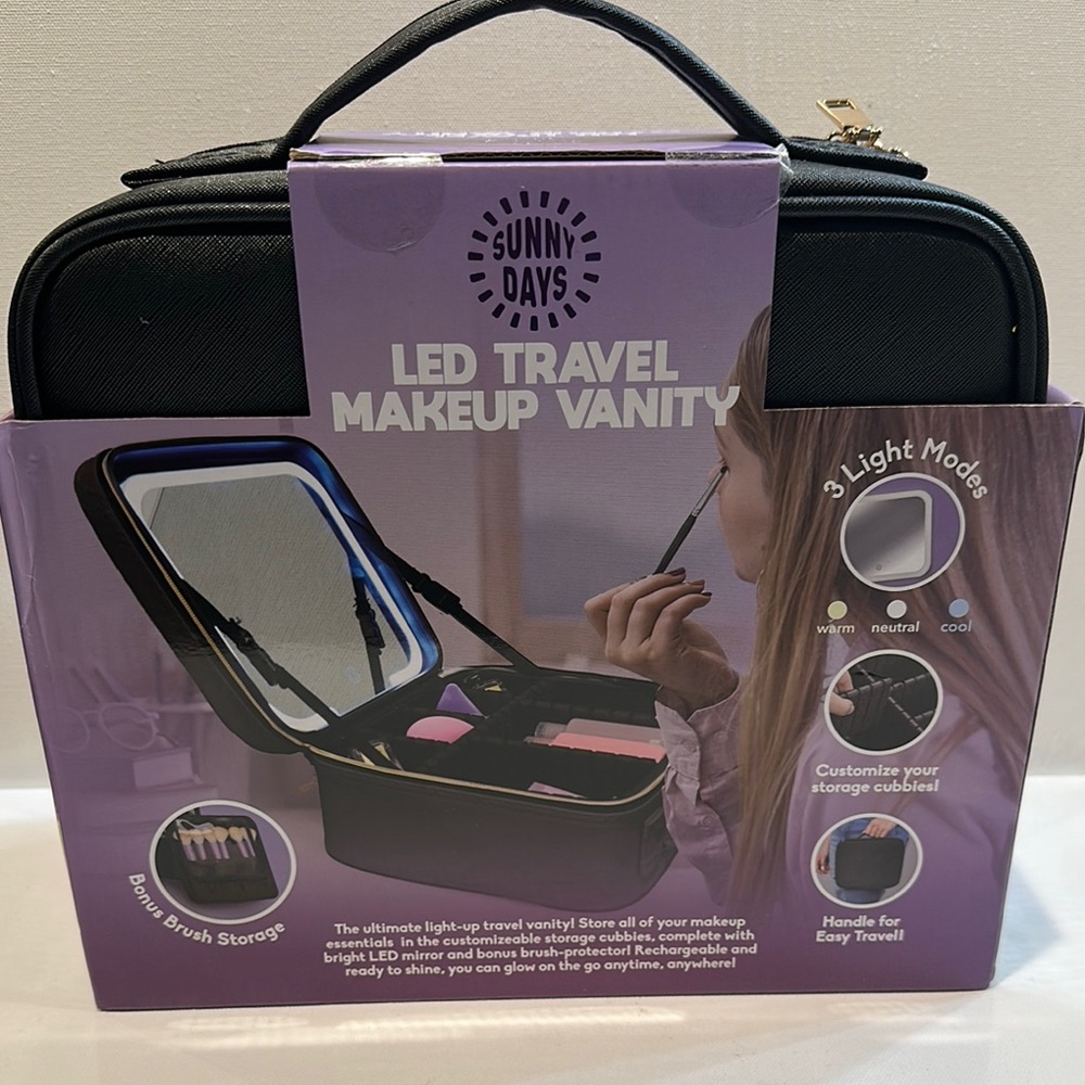 Sunny Days LED Travel Makeup Vanity W/Bonus Brush Storage.